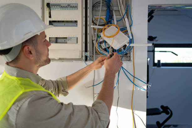 Best Electrical Contractors for Businesses  in Apopka, FL